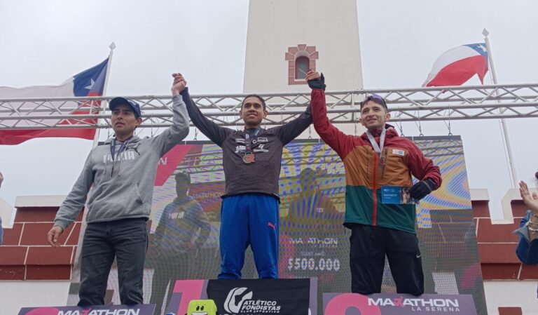 Corredores en la largada de la Maratón La Serena 2026