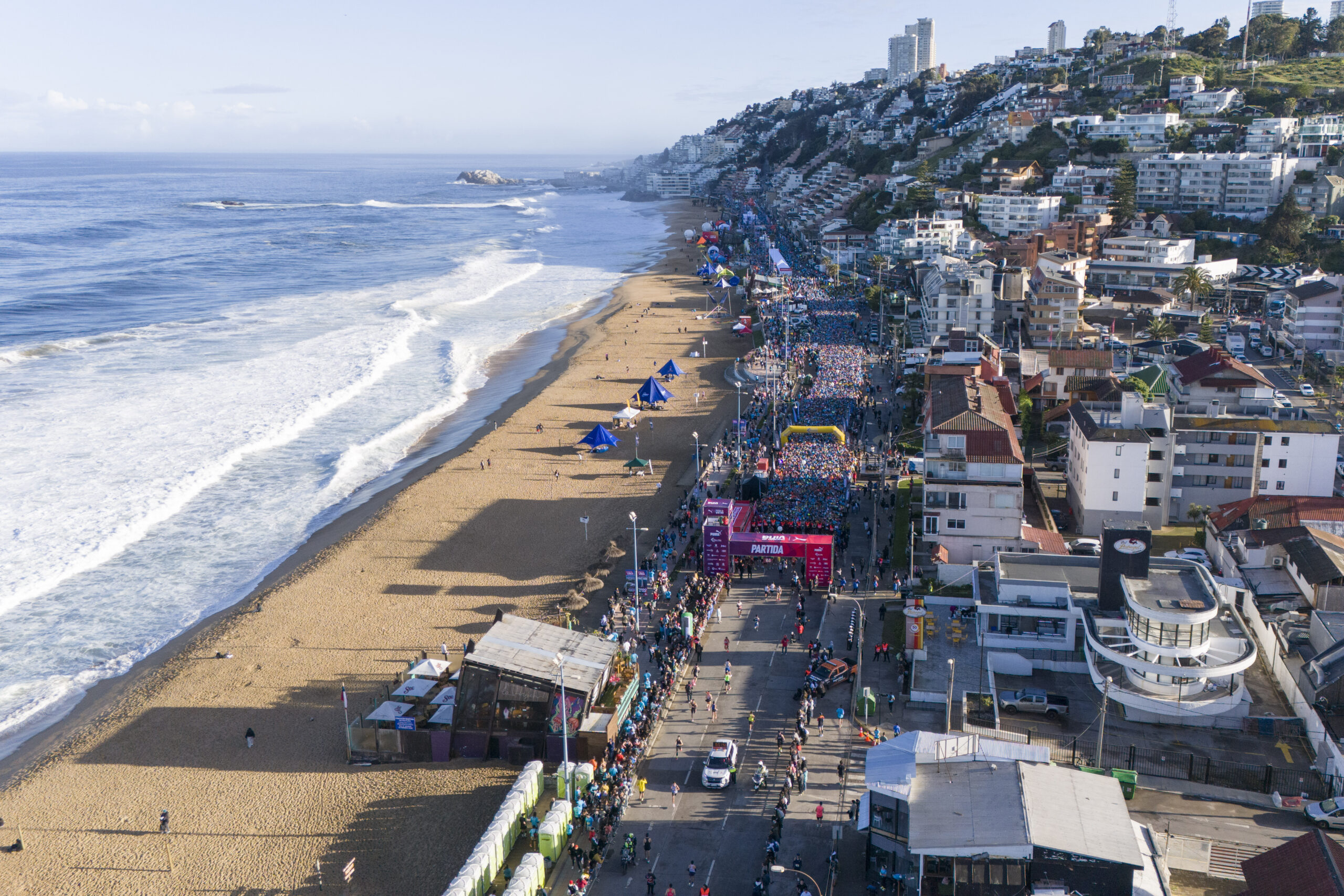 Itaú Maratón de Viña 2026: más de 12 mil corredores se citan en la Playa del Deporte