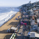 Corredores en la largada del Itaú Maratón de Viña 2026 en Viña del Mar